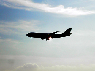 ��쓇�C�l��������̔�s�@