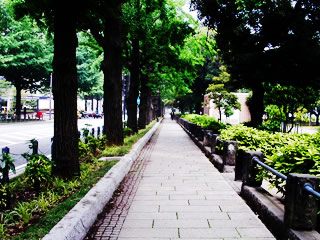 �R������